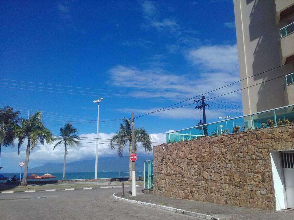 Ap Na Avenida Da Praia Caraguatatuba Exteriör bild